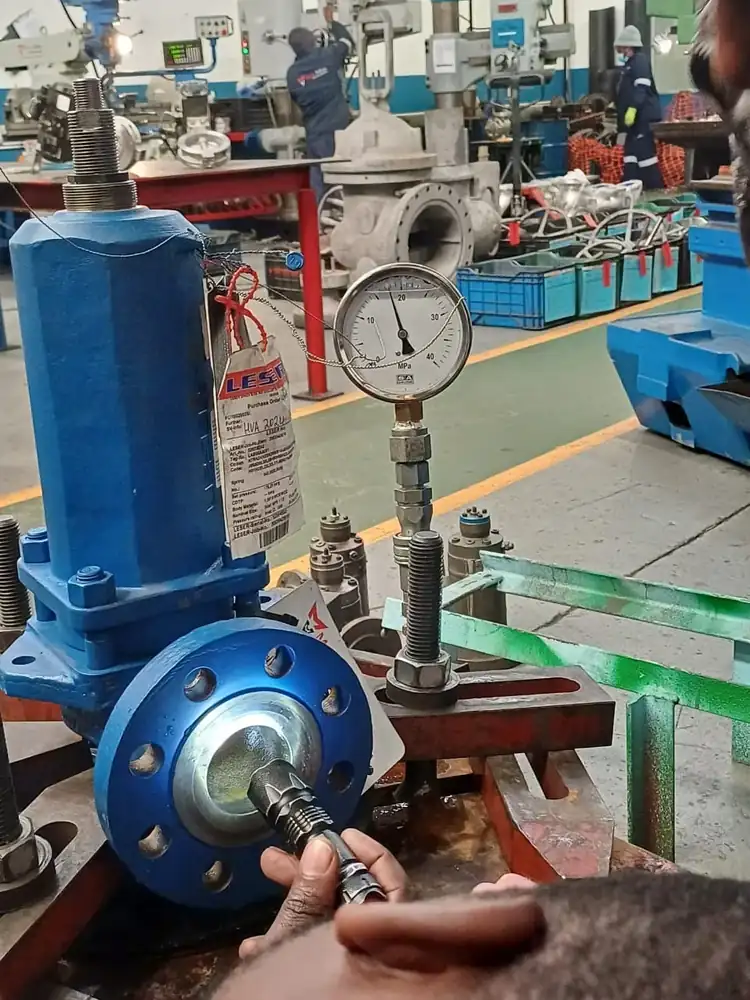 Valve pressure testing in the workshop